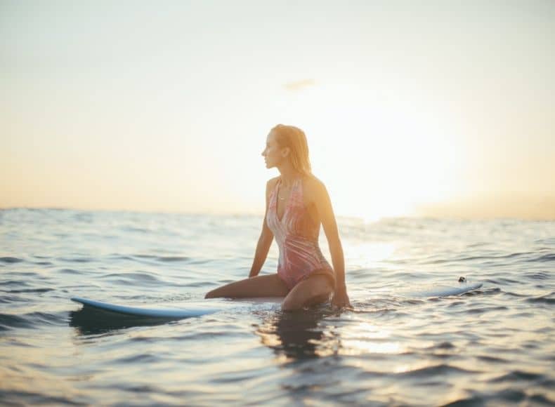 IMAGE PRODUIT - SURF GIRL CAMP EIVY