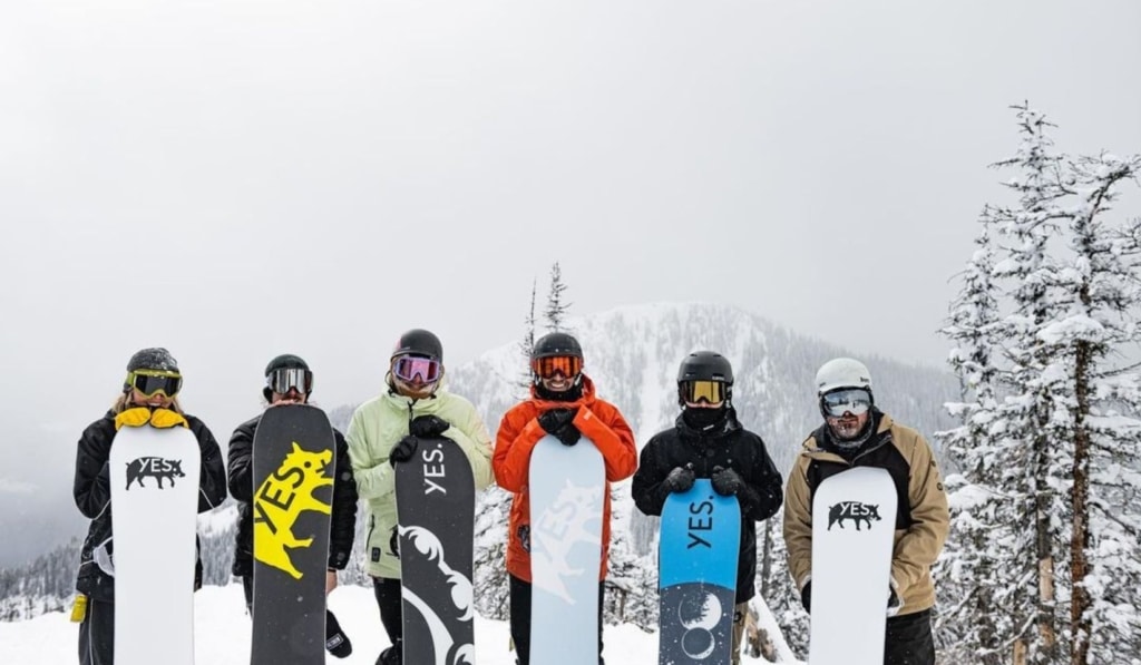 Galerie H - Snowboard freeride japon YES