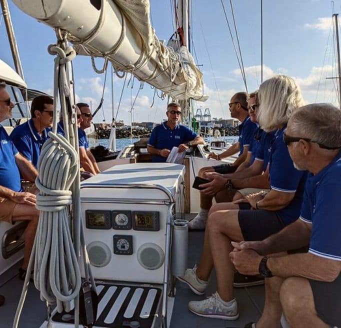 Program - Sailing yacht Antilles MUSTO