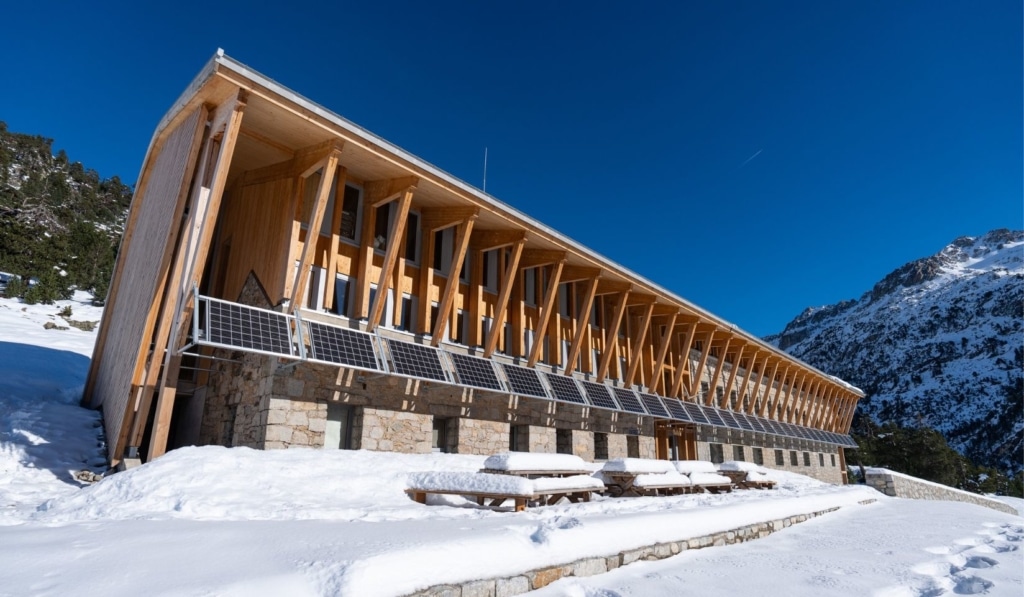 Galerie H - Ski de randonnée parc des pyrenees itinerant Mammut