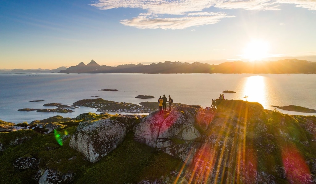 Galerie H - Itinérance découvertes des lofotens Norvèges Îles en Voilier Helly Hansen